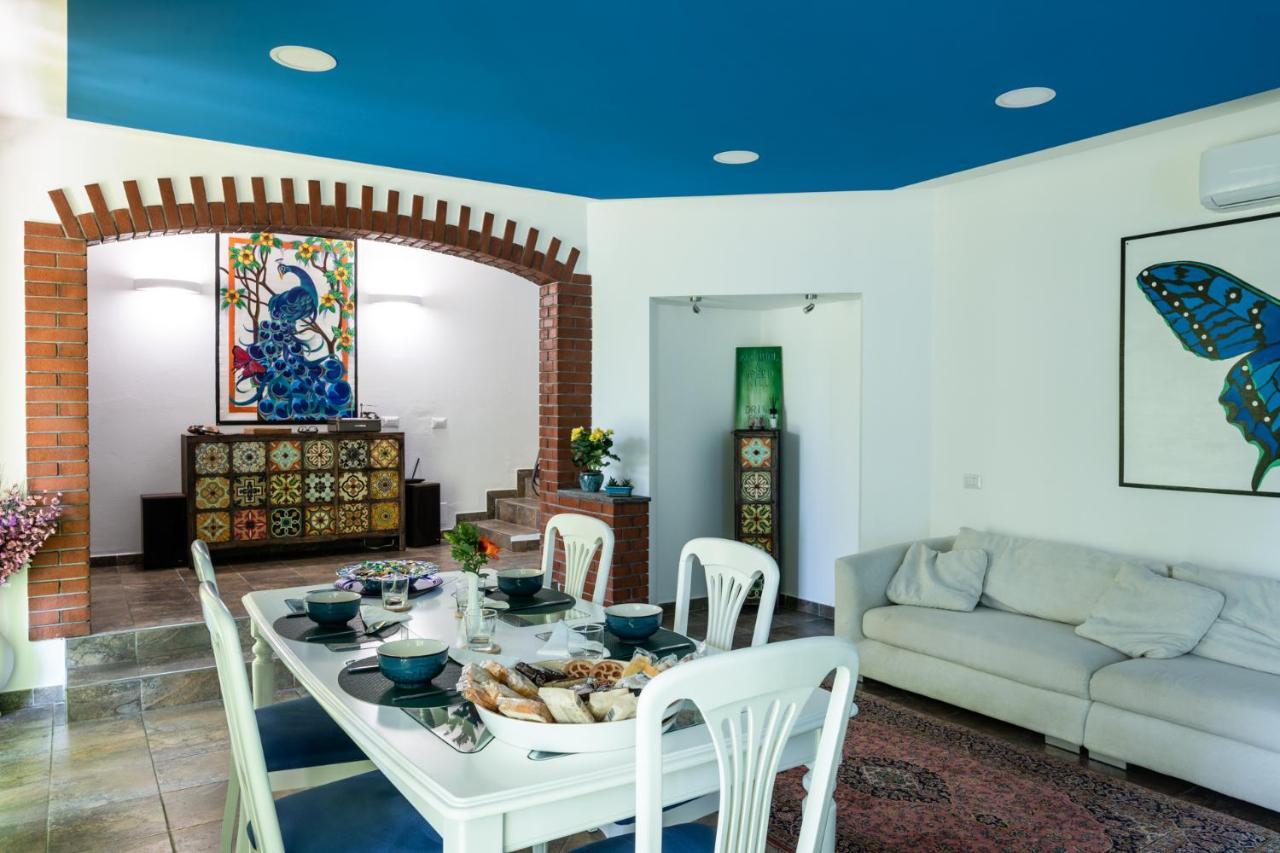 Villa De Alberti 베르기아테 외부 사진